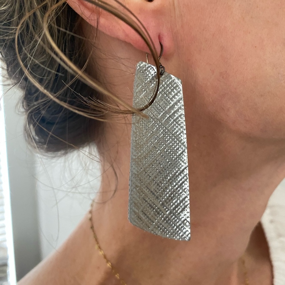 Nickel & Suede Leather Drop Earrings in Silver!  Like New Condition.